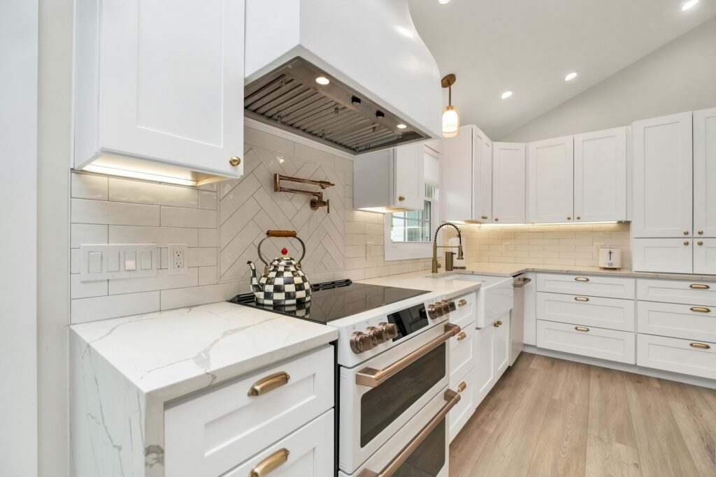 Kitchen Cabinet