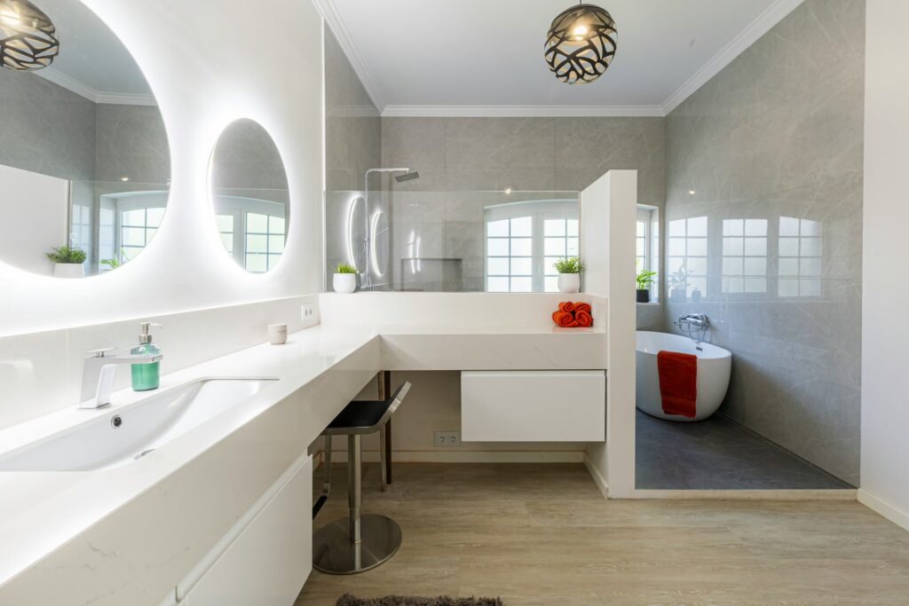 luxurious bathroom