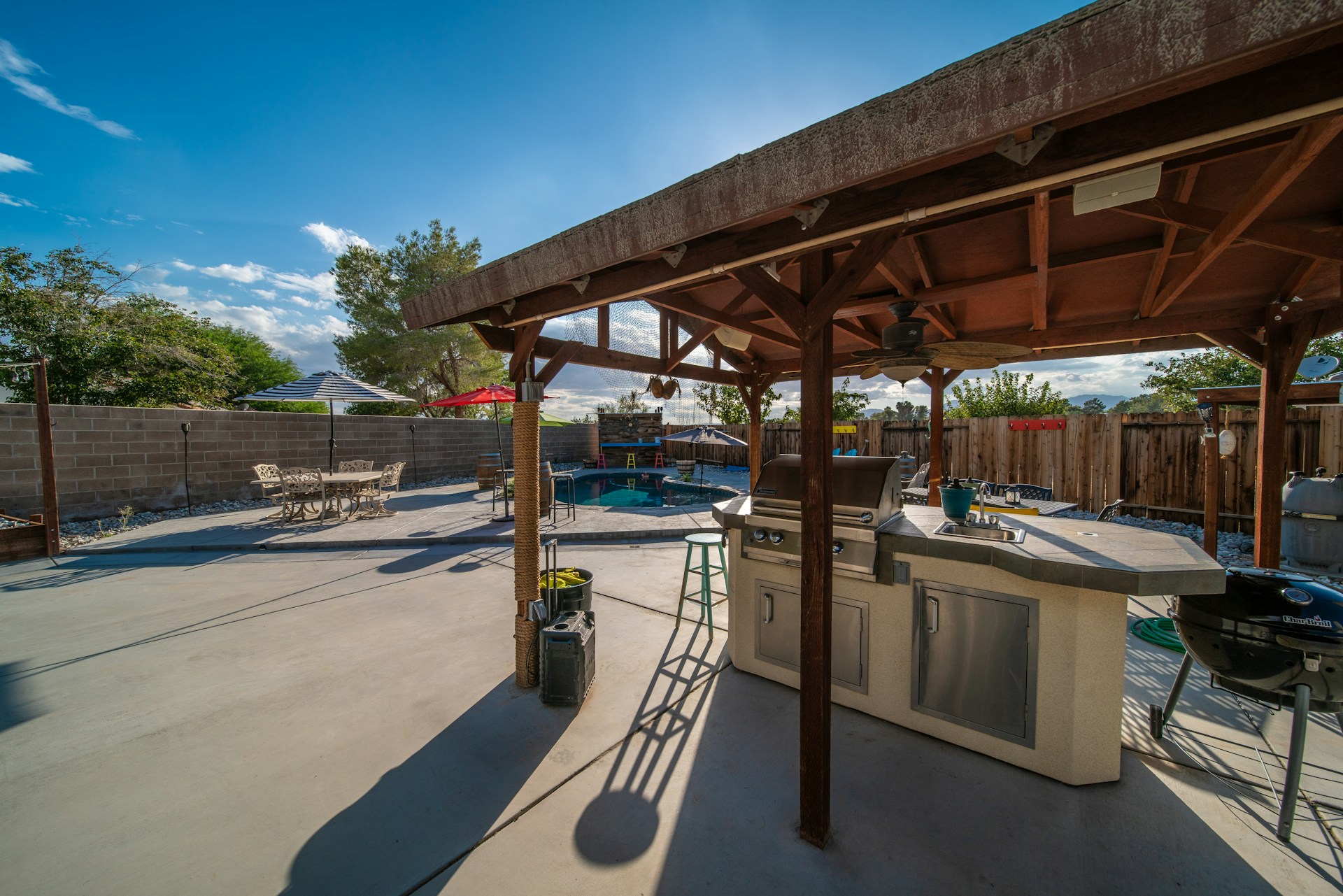 Outdoor Kitchen