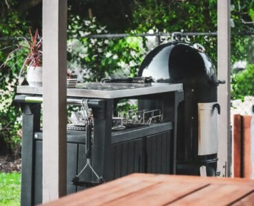 Outdoor Kitchen