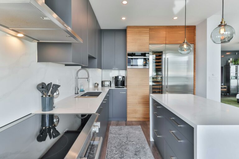 Signs You’re Due for Kitchen Remodels in Fort Myers