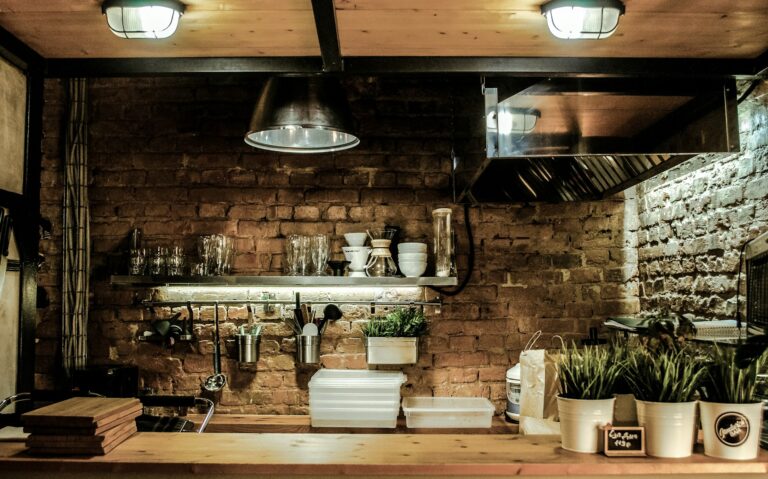 Why Outdoor Kitchen Renovations Happen in Winter FL Weather