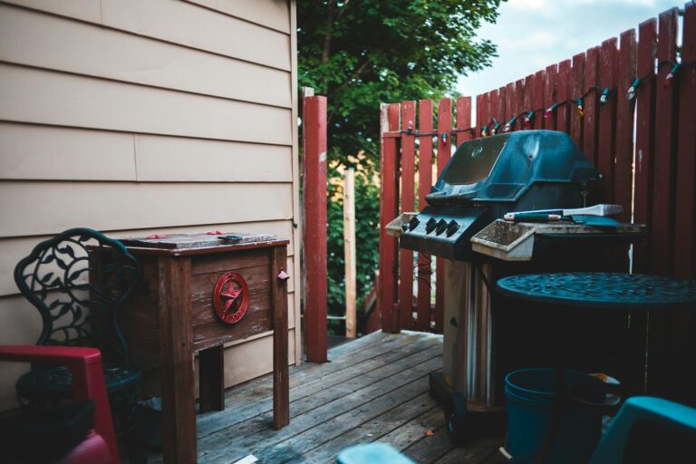 Outdoor Kitchen Remodels That Don’t Delay Indoor Plans